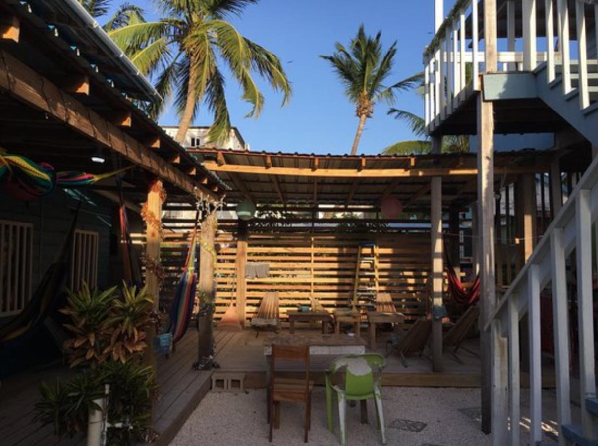 Go Slow Guesthouse Caye Caulker Ngoại thất bức ảnh